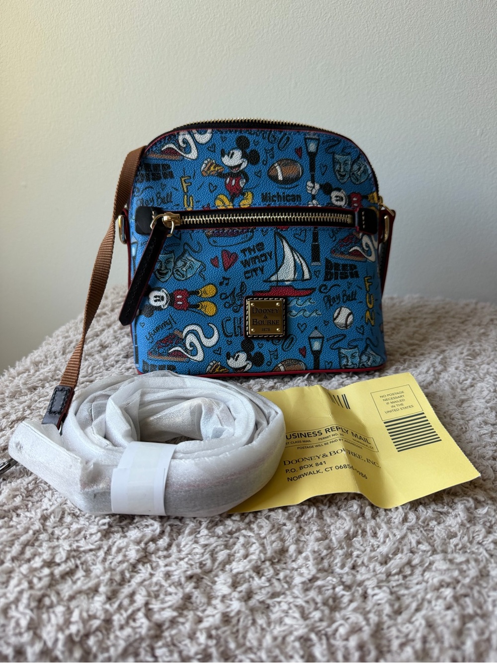 NWT Disney Dooney & Bourke Chicago bag and wallet - Picture 3 of 9